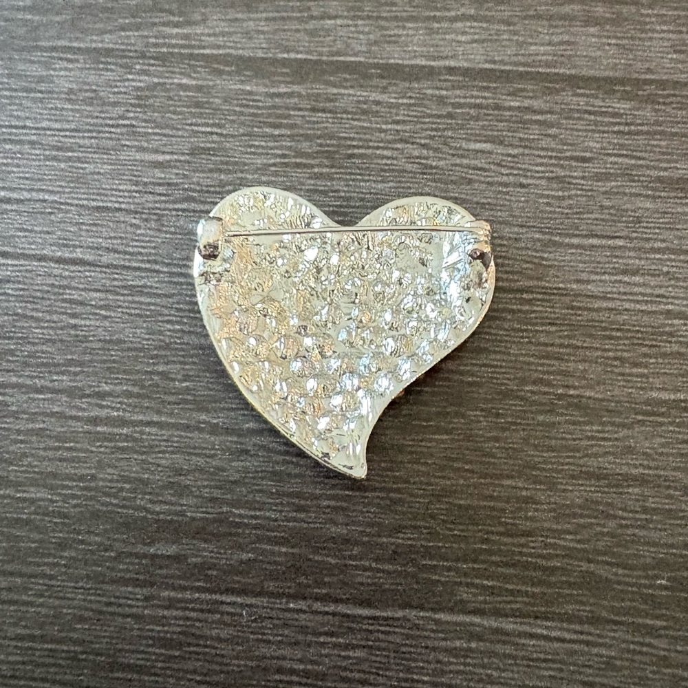 Red Rhinestone Heart Brooch - Picture 2 of 3